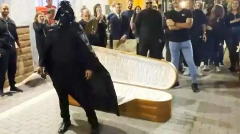 El novio que se disfraz&oacute; de Darth Vader
