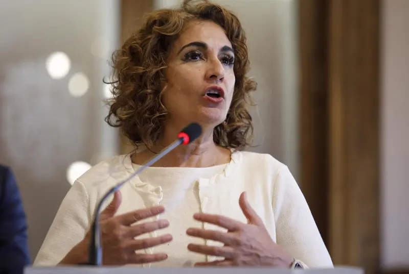 La ministra de Hacienda y Funci&oacute;n P&uacute;blica, Mar&iacute;a Jes&uacute;s Montero - &Aacute;lex C&aacute;mara - Europa Press