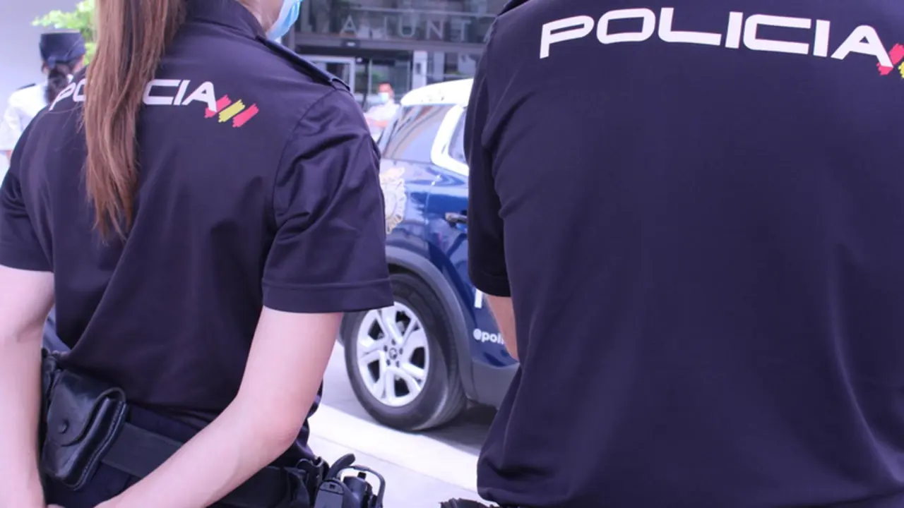 Agentes de Polic&iacute;a Nacional - PN